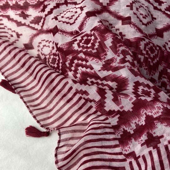 Tasseled Native inspired pattern scarf 42” square - Picture 4 of 7